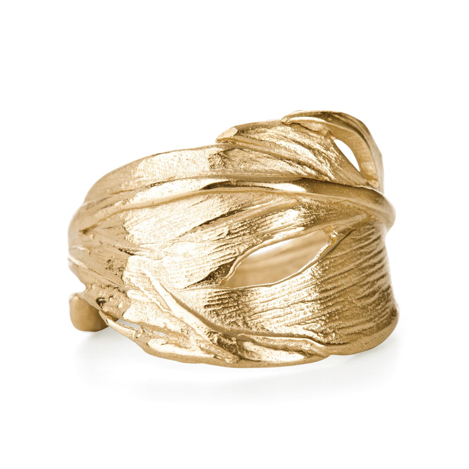 Chupi I Can Fly yellow gold ring