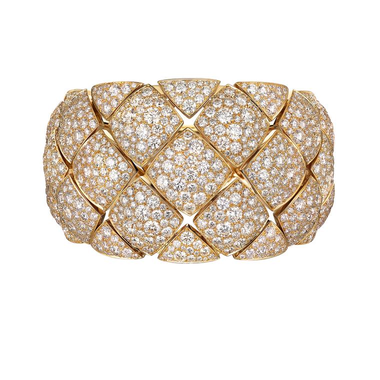 Chanel cuff Signature de Chanel collection