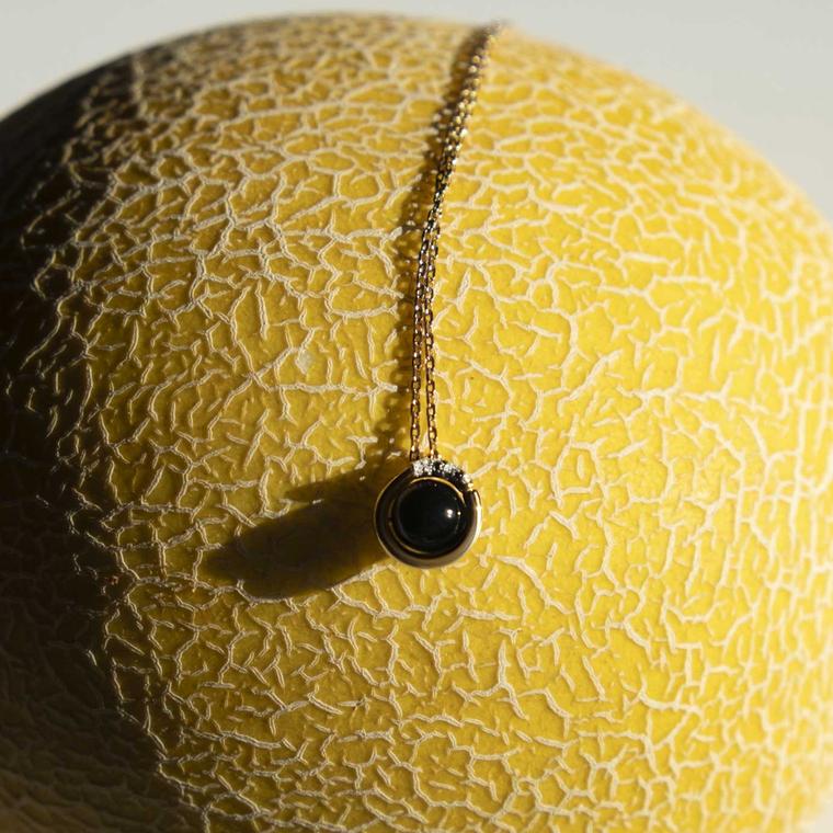 Tabayer pendant