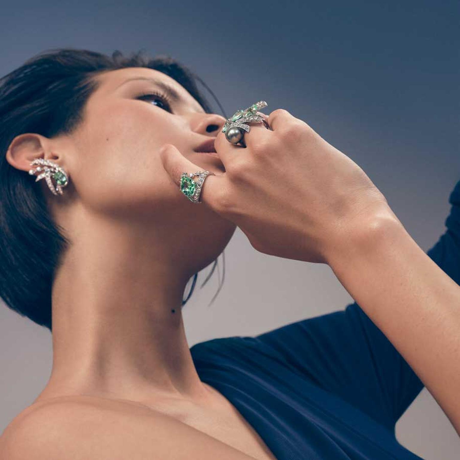 Chaumet-Ondes-et-Merveilles-rings-and-earrings-on-model
