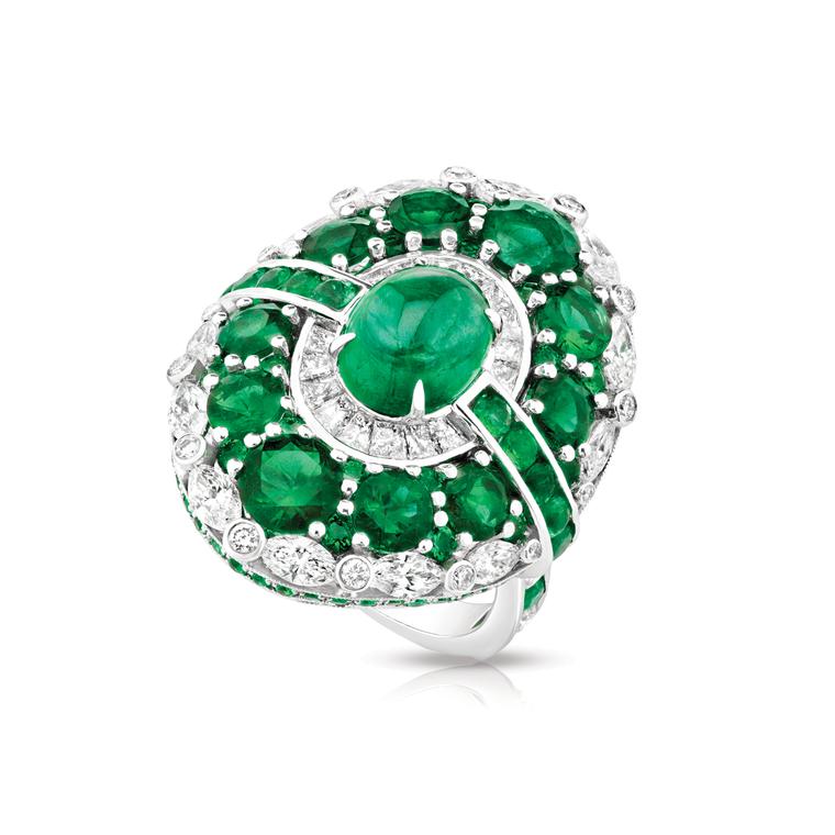 Fabergé Devotion Aurora emerald ring