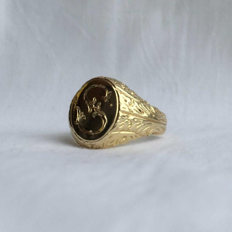 Samantha Knight signet ring