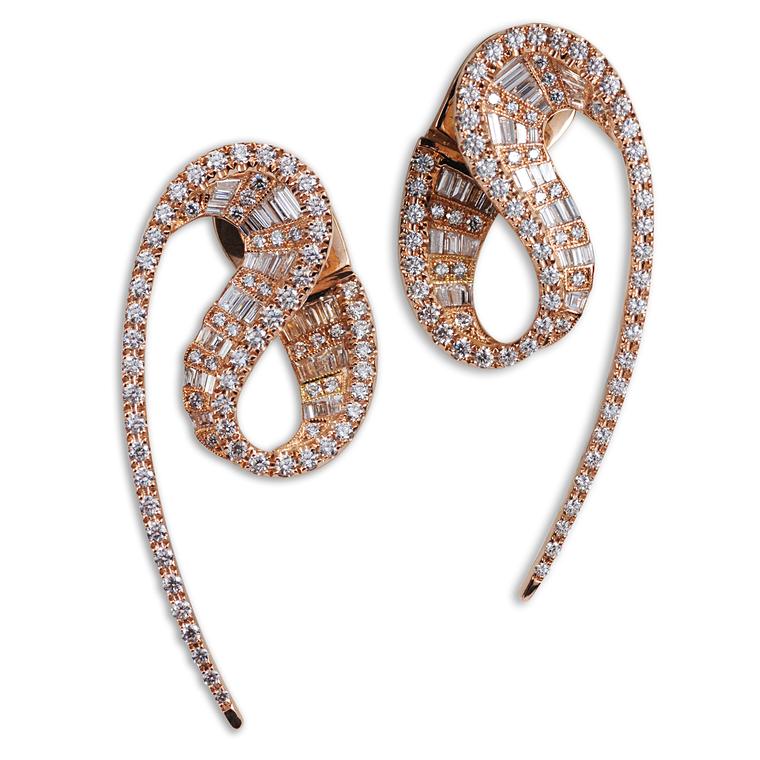 Kavant & Sharart Wave earrings in rose gold and diamonds