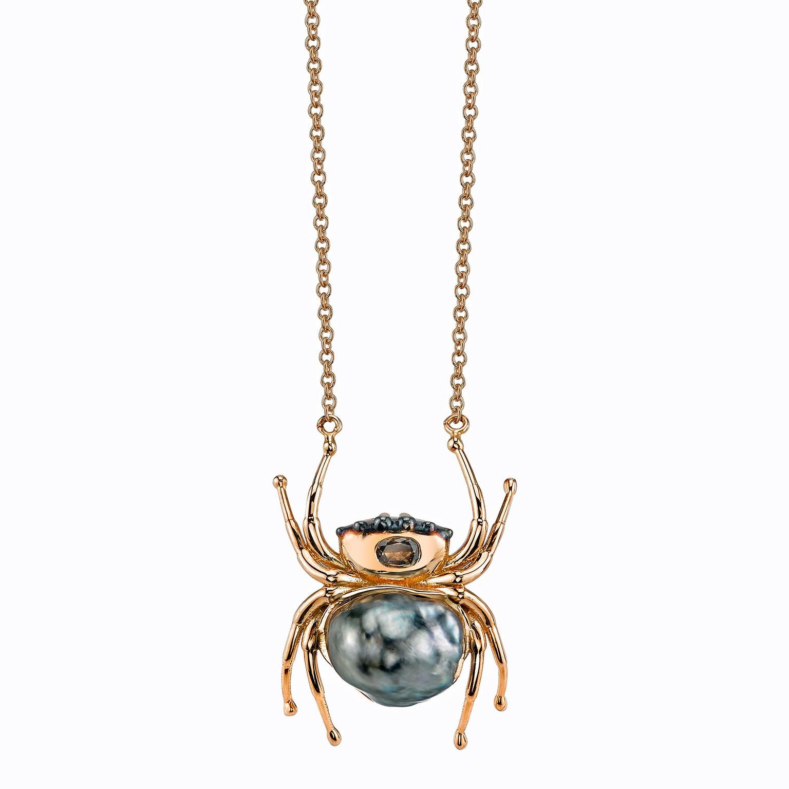 Black pearl spider necklace shop