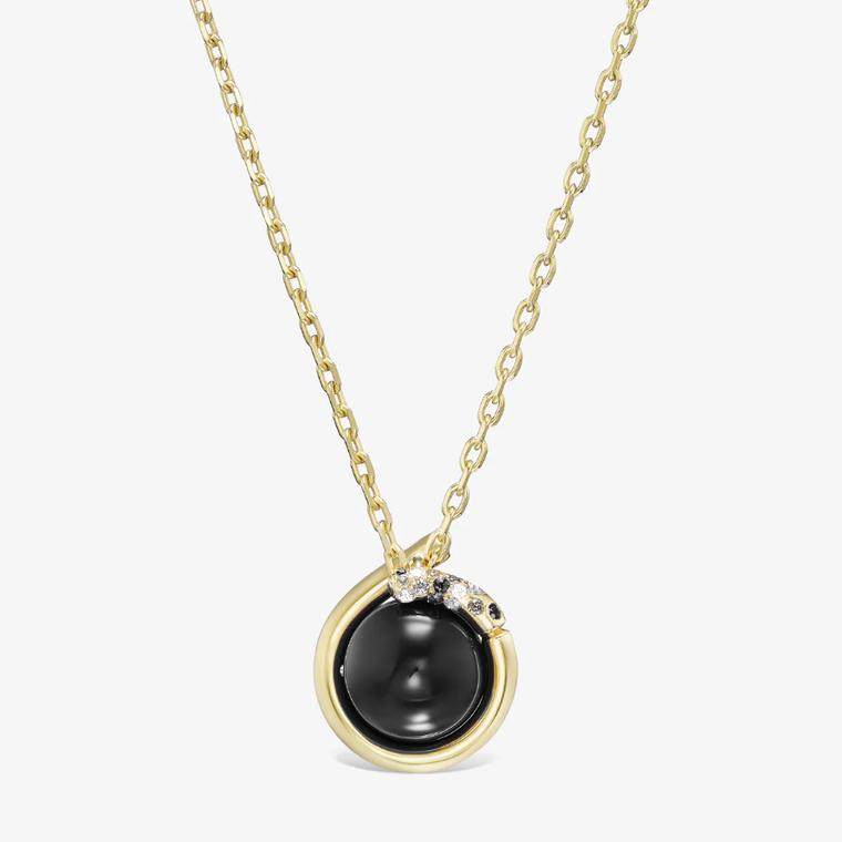 Oaera Pendant by Tabayer