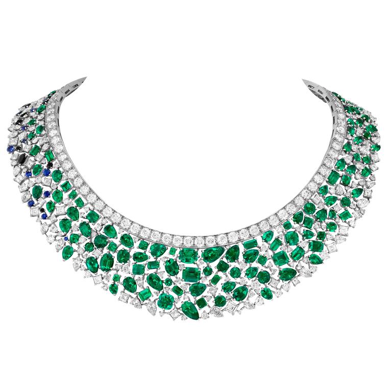 Centura d'émeraude necklace by Van Cleef & Arpels