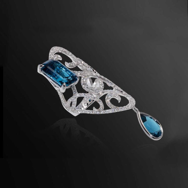 Dionea Orcini Jaipur diamond and topaz ring