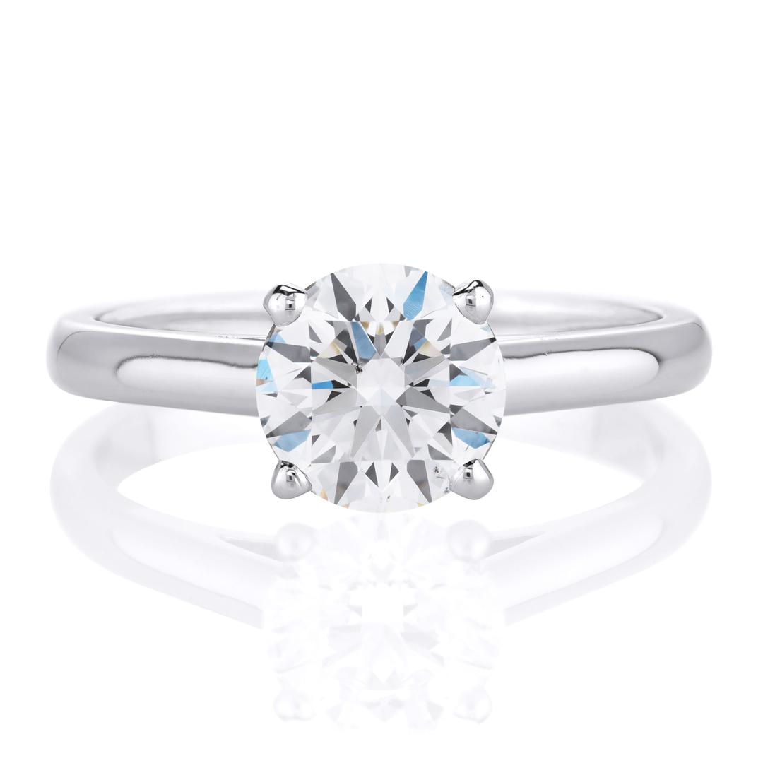 De Beers DB Classic 1ct round diamond engagement ring in