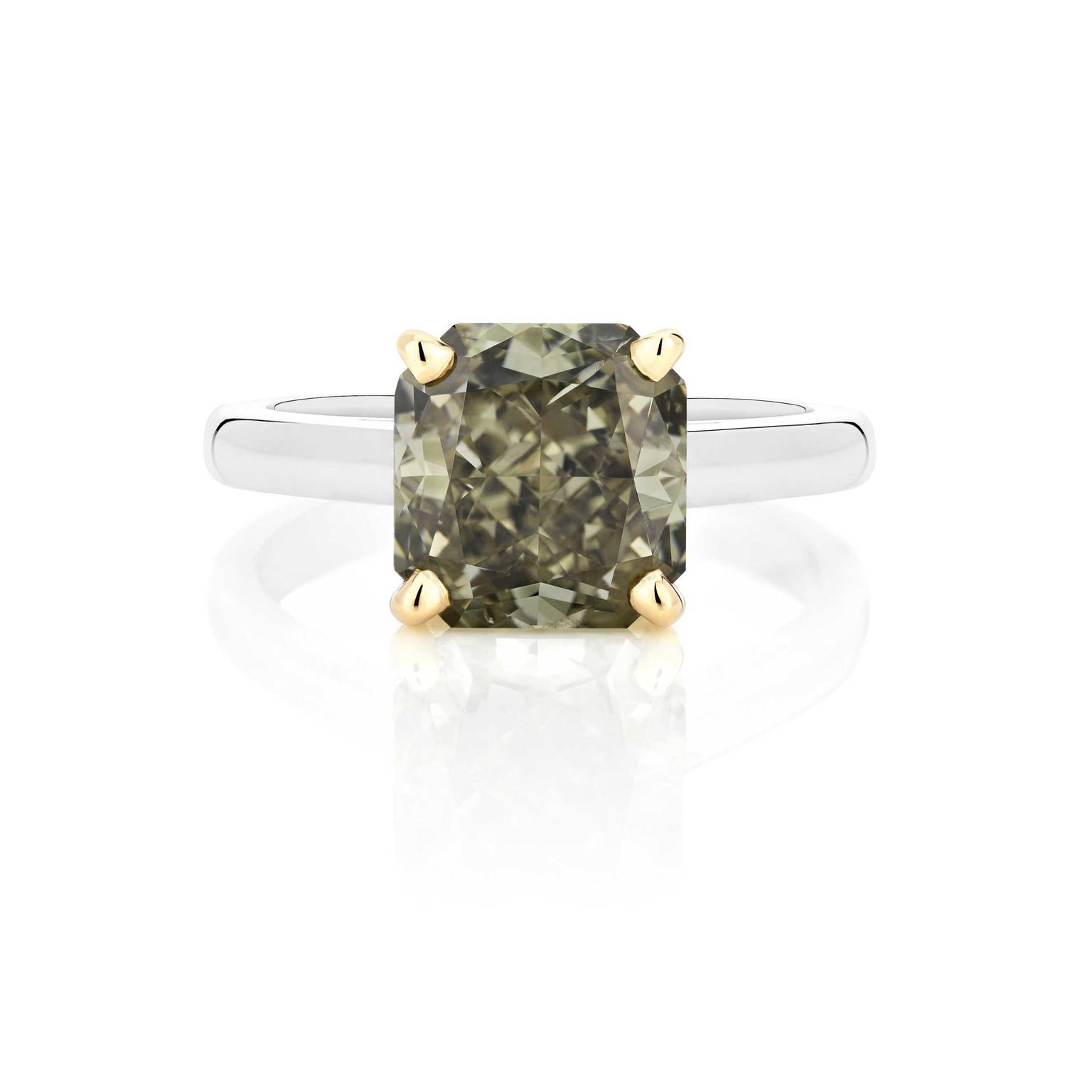 De Beers Master Diamonds greyish green ring