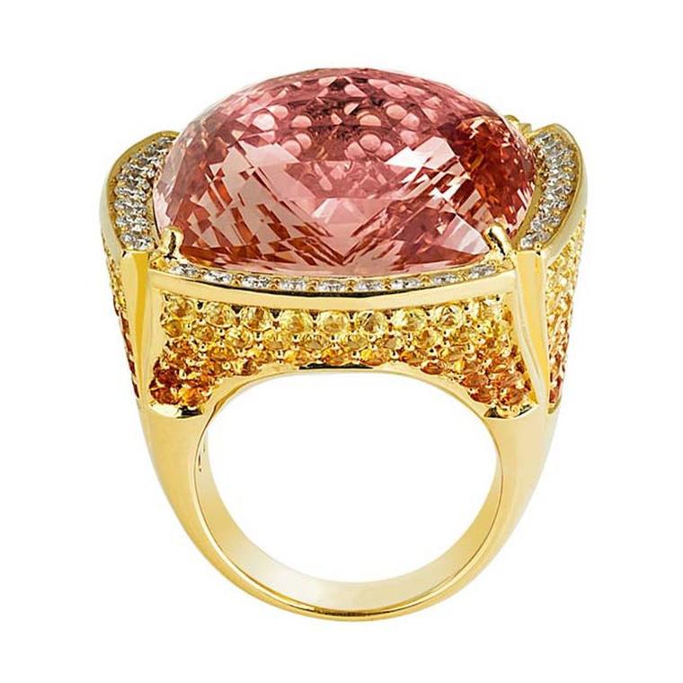 Selected Jewels Grand Palmyra ring in pink gold, set with a 42.28ct cushion-cut morganite surrounded by white diamonds and yellow sapphires.