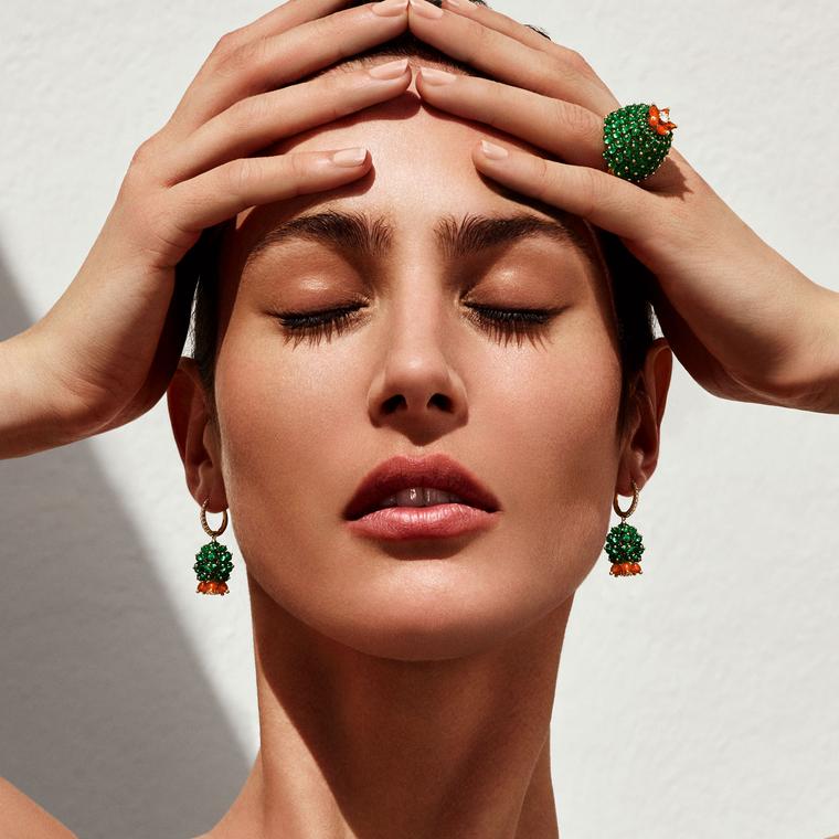 Cactus de Cartier emerald and carnelian earrings