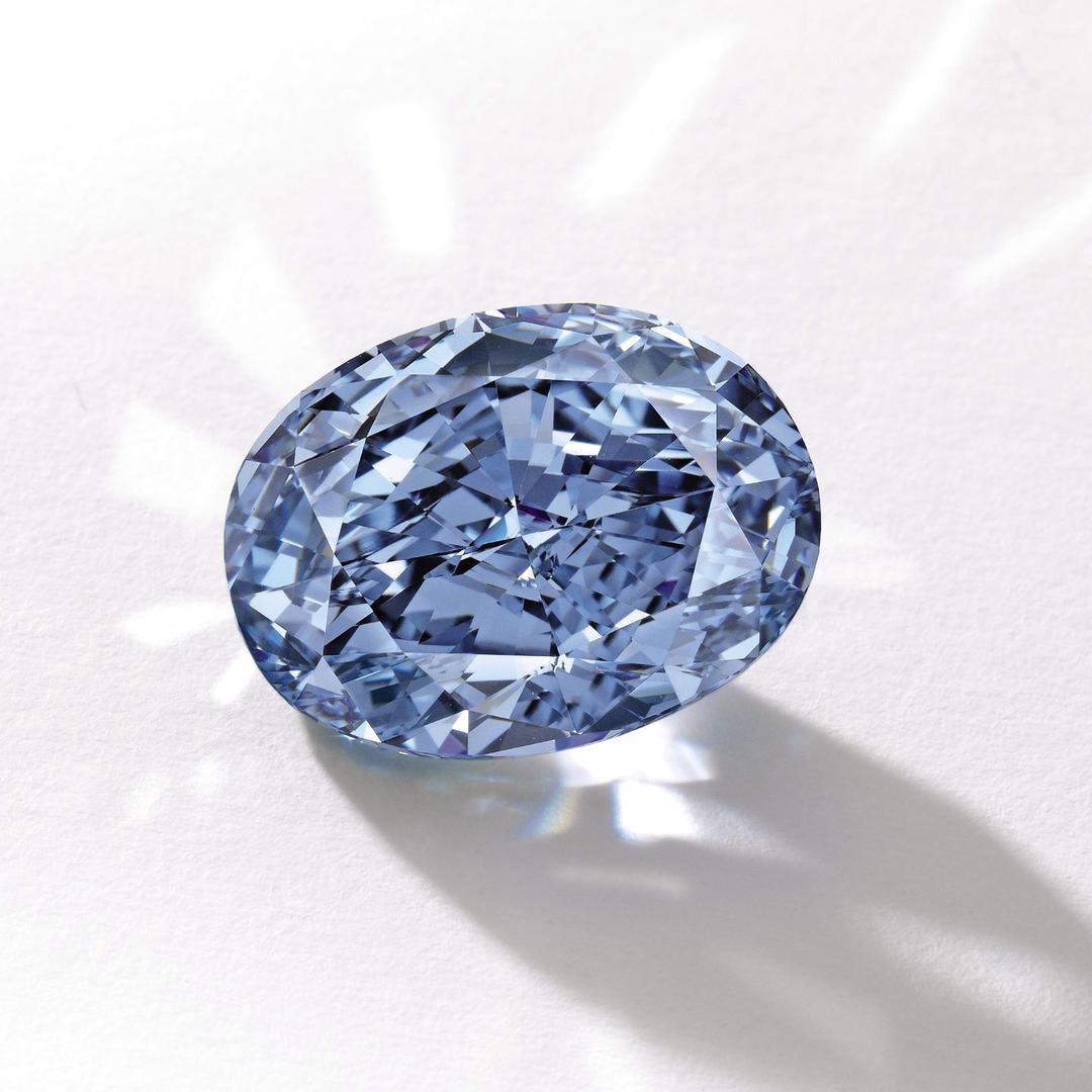 Record sale of the De Beers blue diamond at Sotheby's Hong Kong The
