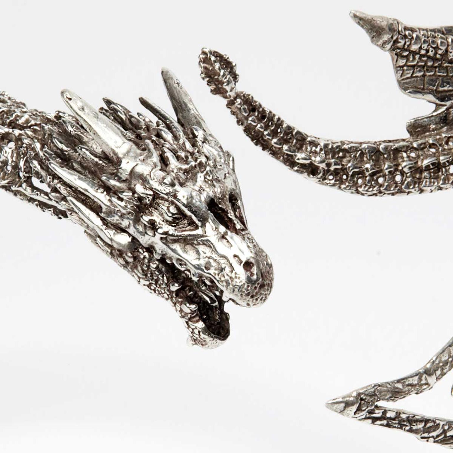 El Regalo Game of Thrones Daenerys Fire & Blood Targaryen Three Headed  Dragon Unisex Necklace