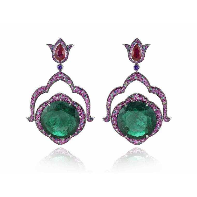 Chopard emerald earrings 