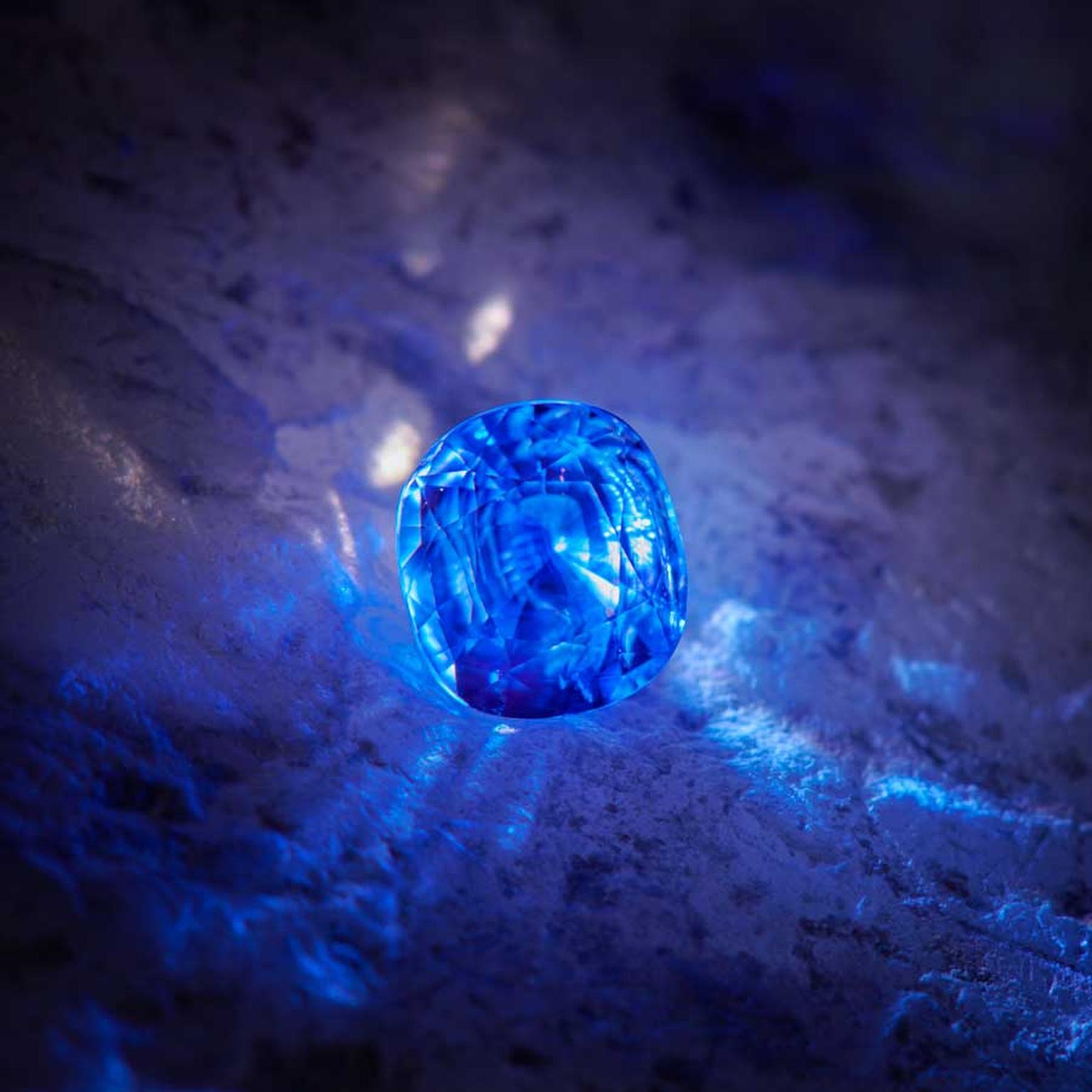 Doris Hangartner blue spinel