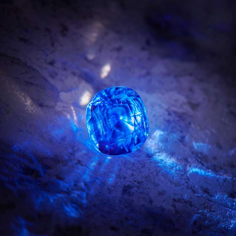 Doris Hangartner blue spinel