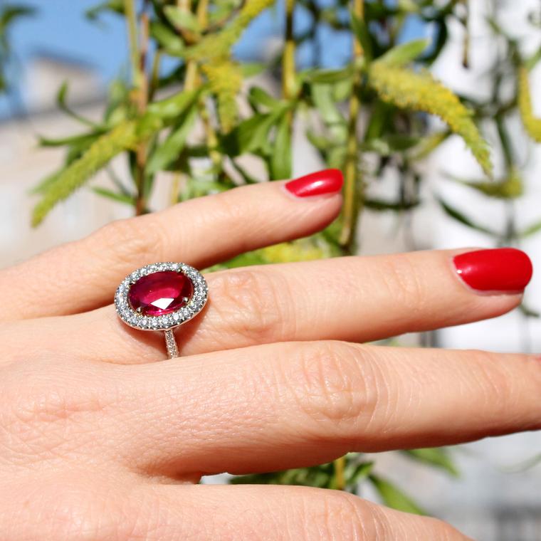 Candy 4.03 carat pigeon blood ruby ring