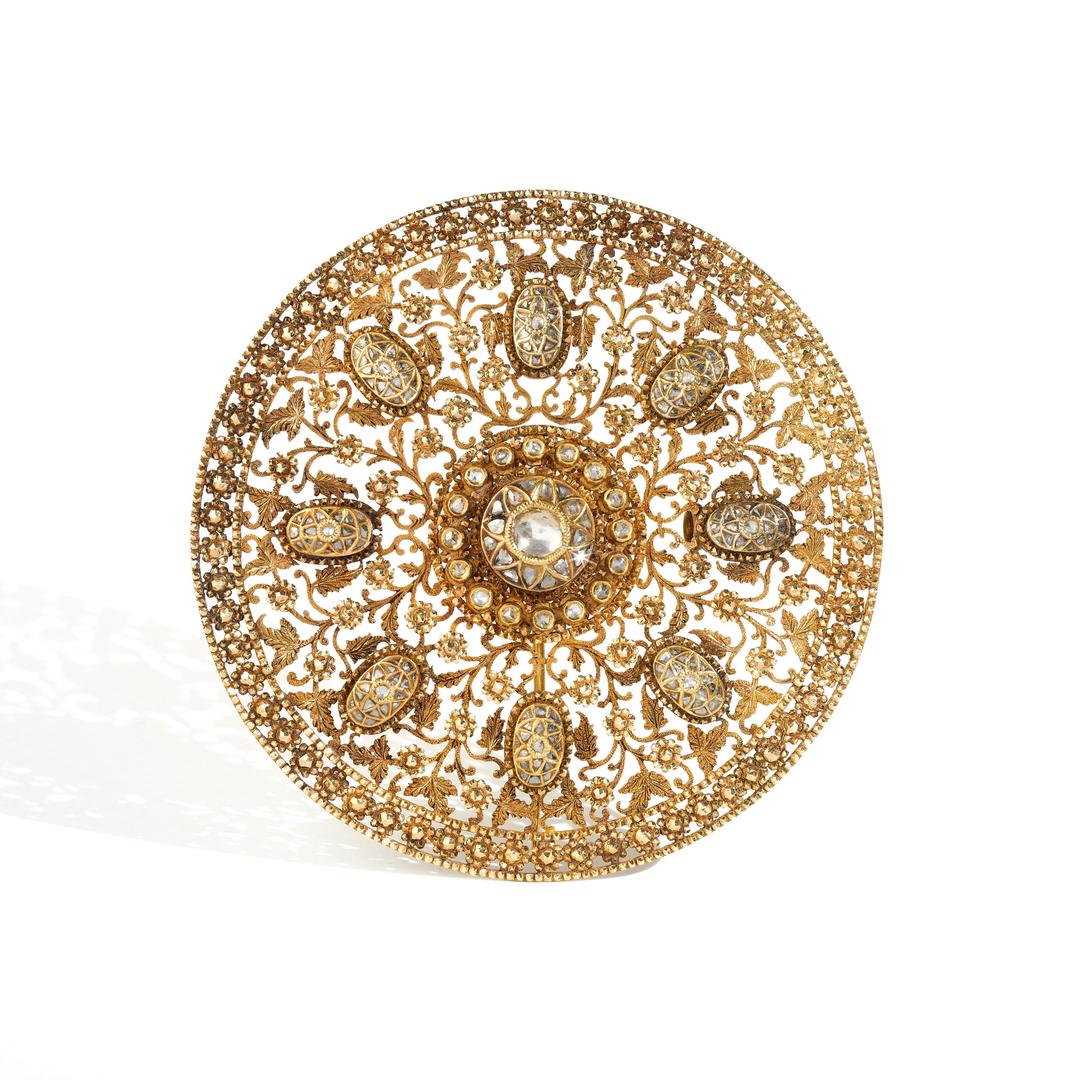 Gold and diamond hair ornament