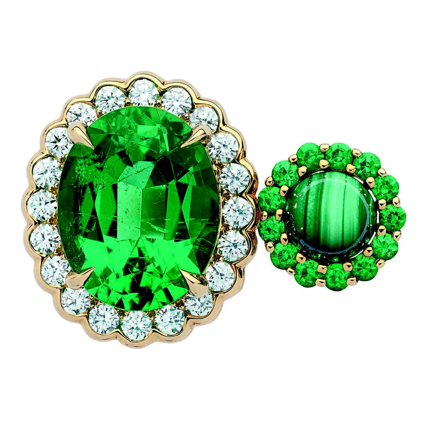 Dior et Moi high jewellery between-the-finger ring set with emeralds