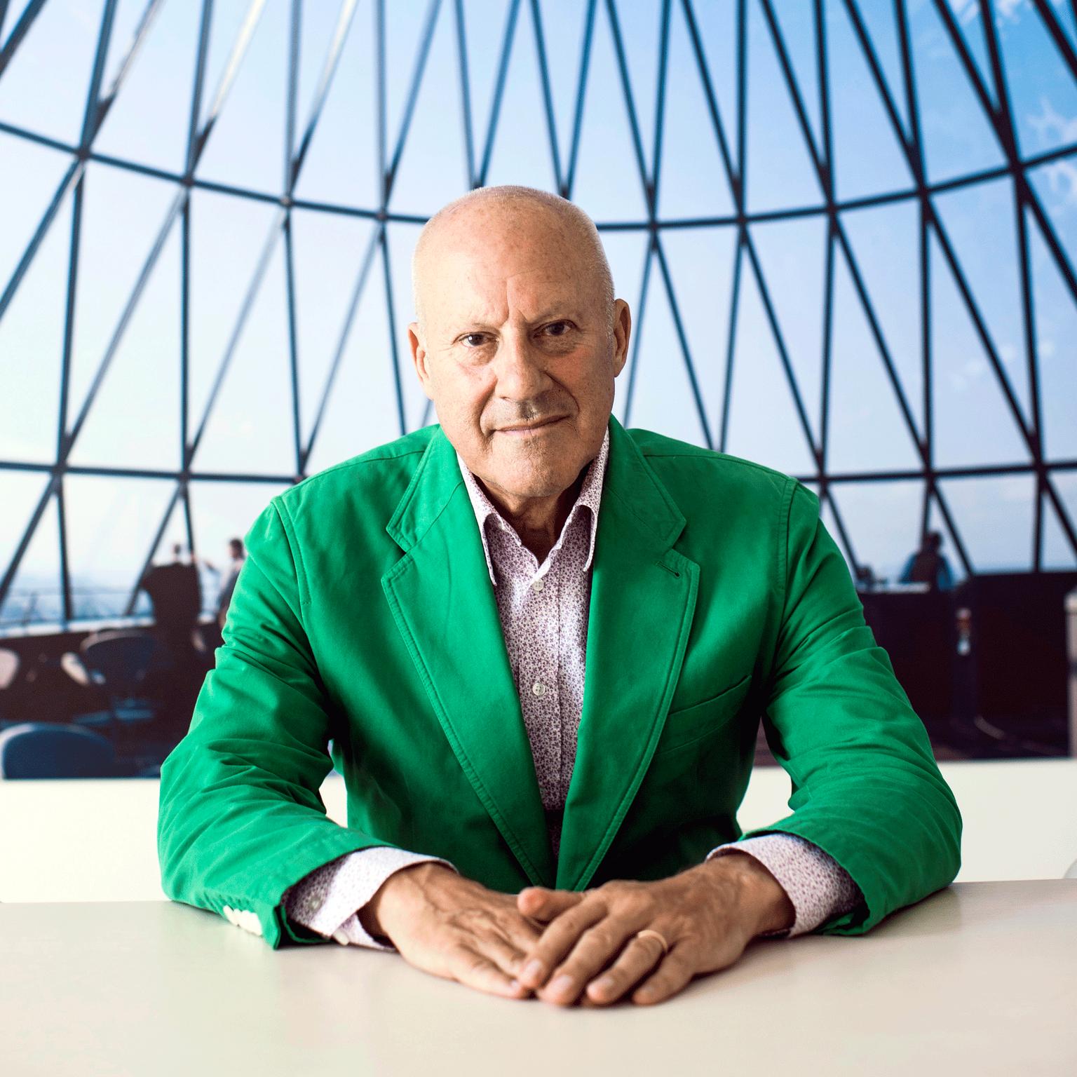 Norman Foster curator of Cartier in Motion