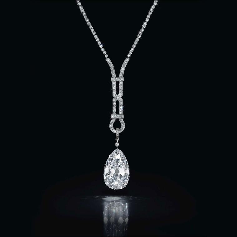 Art Deco pear-shaped diamond pendant necklace