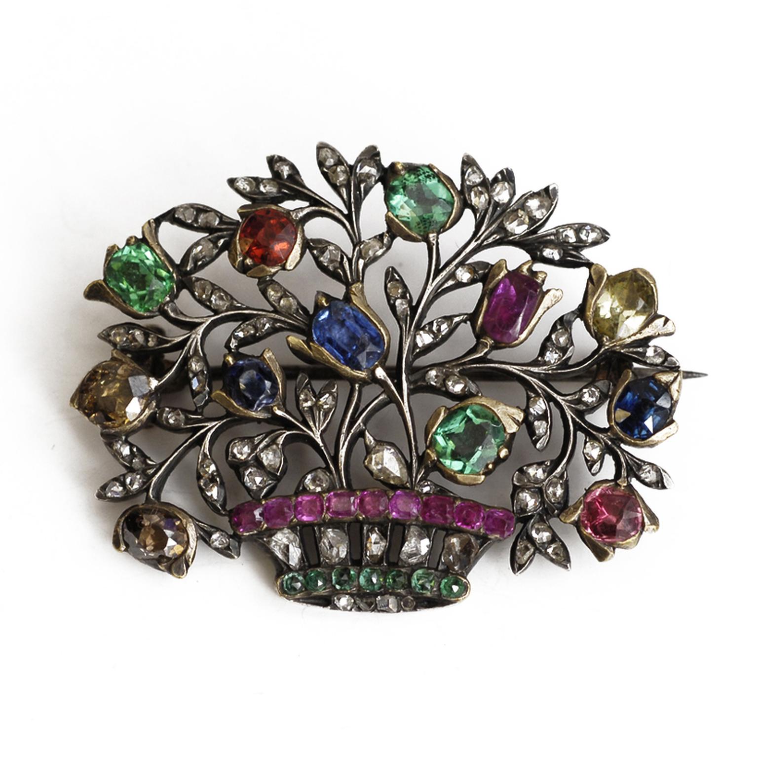 sandra cronanA8761 Coloured gem set brooch