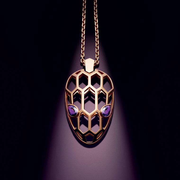 Serpenti Seduttori pendant necklace in rose gold with amethysts