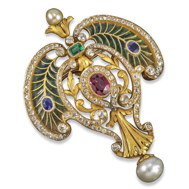 Lot 285 An Art Nouveau brooch pendant by Falize. Estimate £2000 to £3,000 