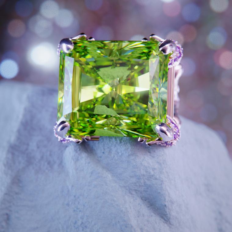 Solitaire & Alex Armen - Peridot Huntress Cocktail Ring close up