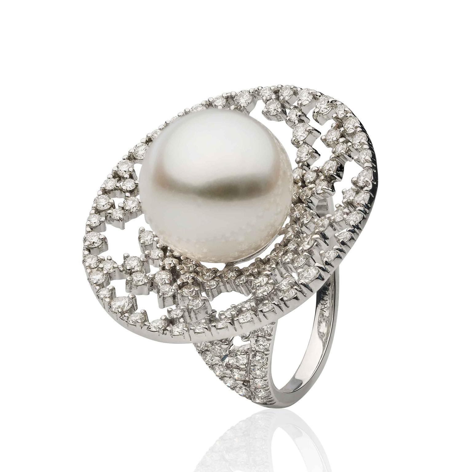 Autore South Sea pearl Luna ring