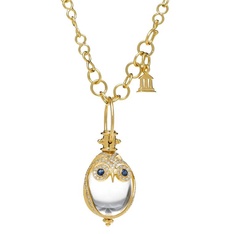 Owl rock crystal amulet in yellow gold