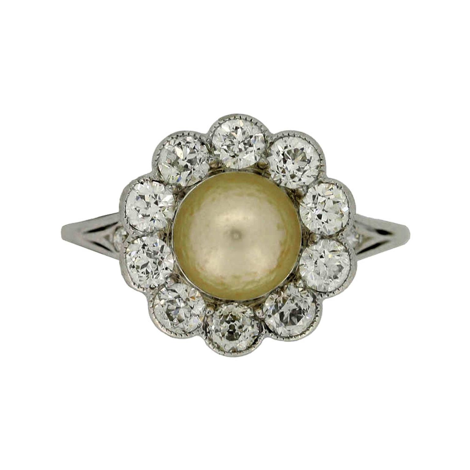 Berganza pearl and diamond ring