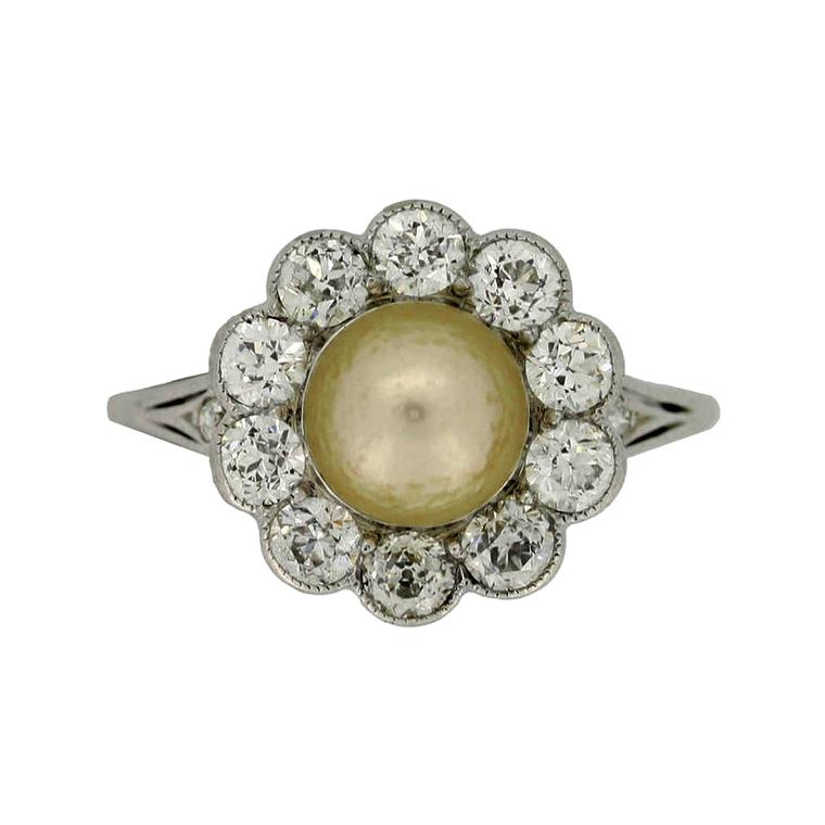 Berganza pearl and diamond ring