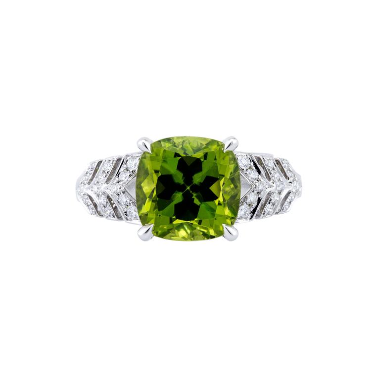 Boodles peridot ring 