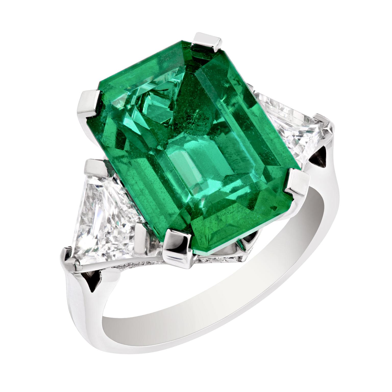 Faberge emerald ring top