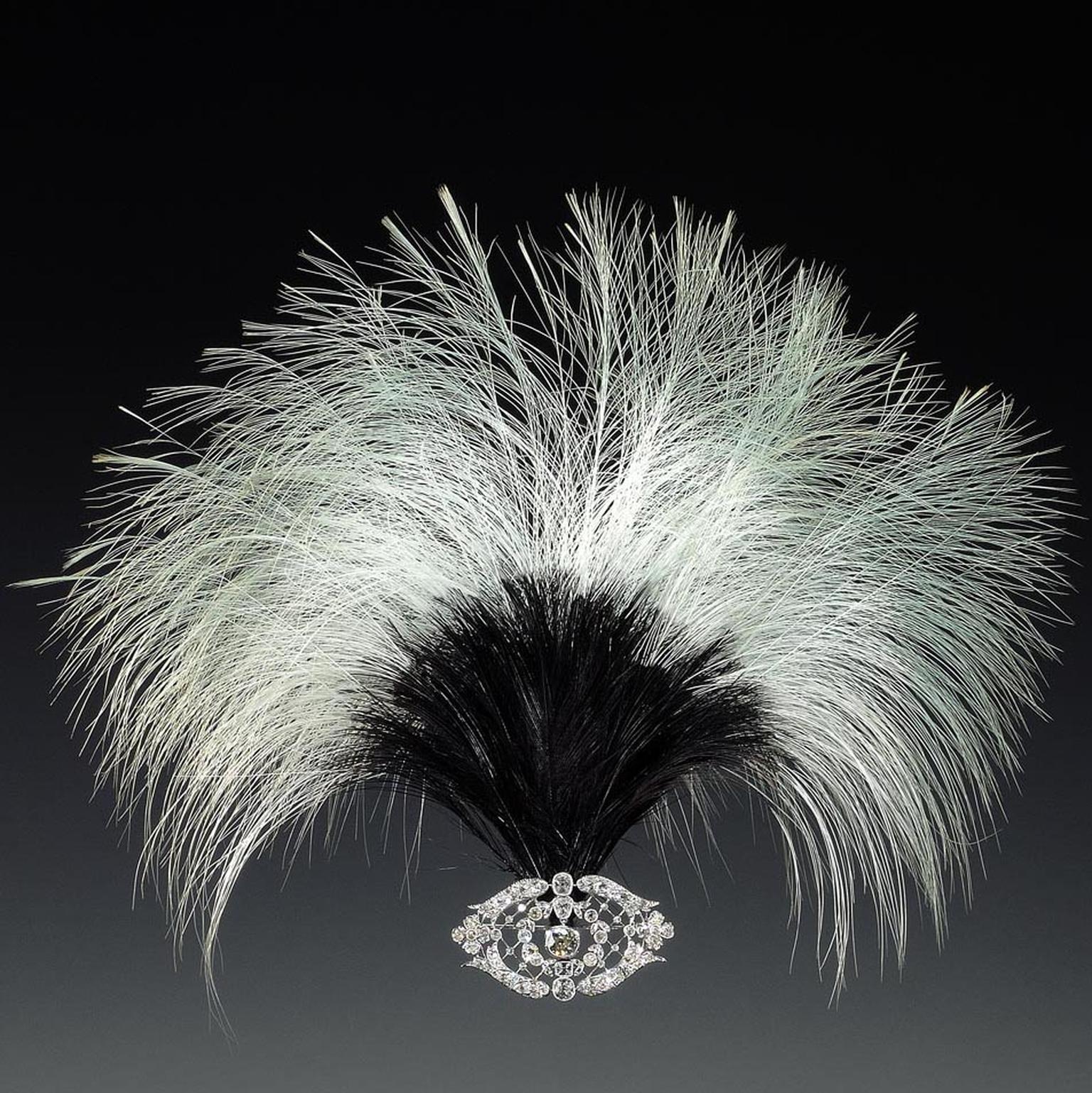 Chaumet brooch