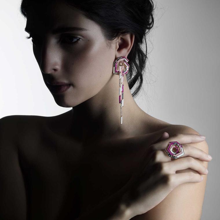 Tomasz Donocik Stellar Dune ring and earrings on model