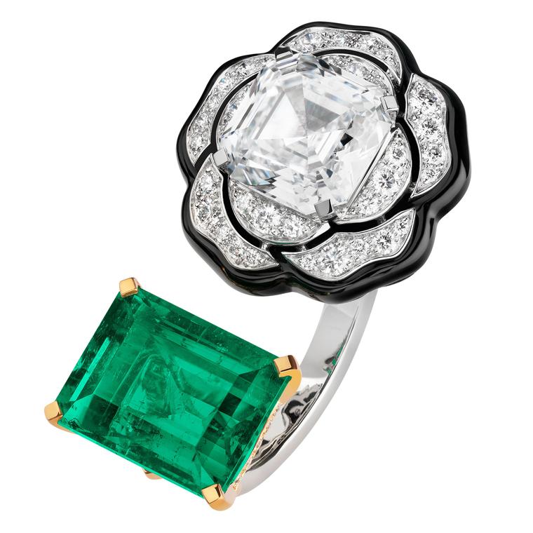 Camélia Baroque ring by Chanel