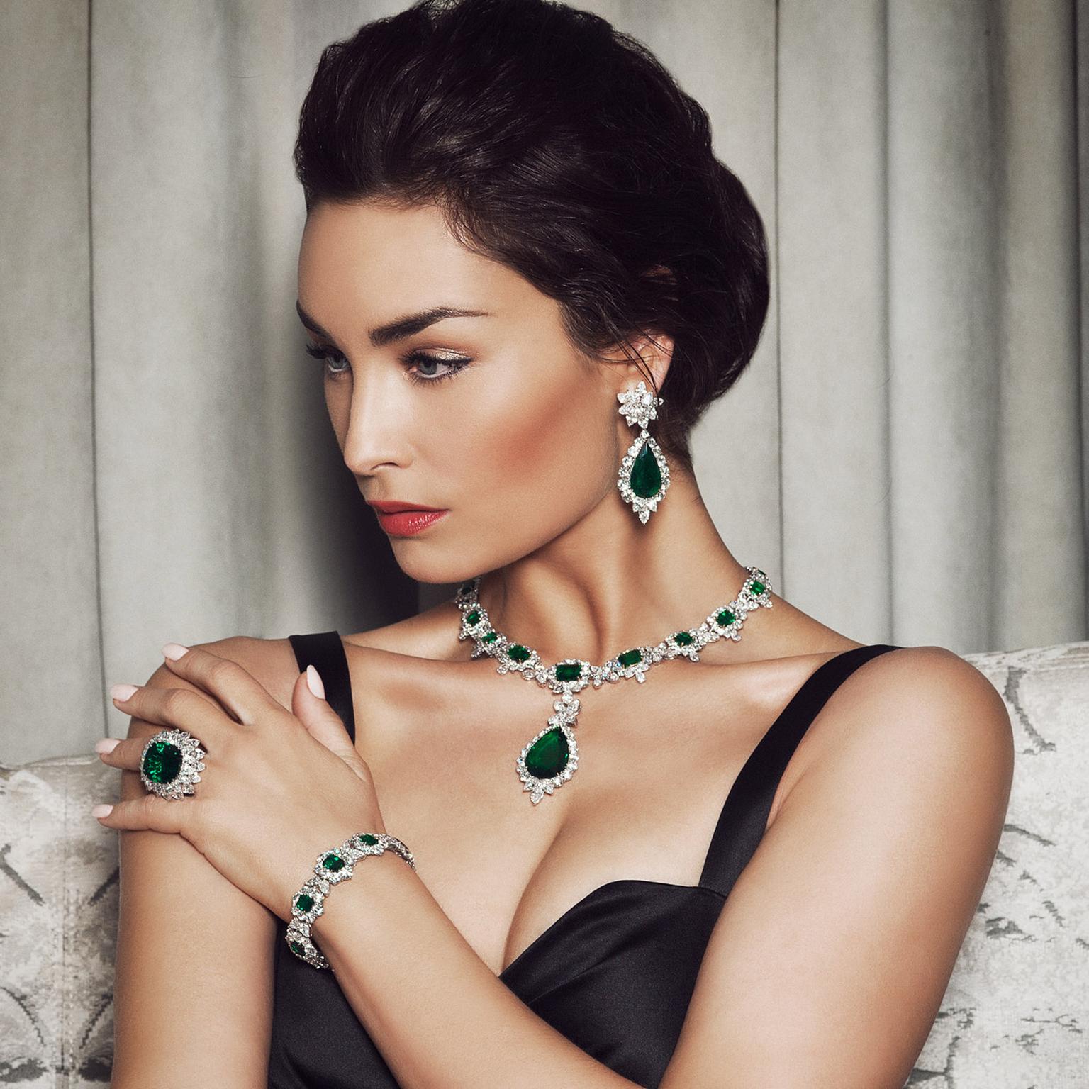 Bayco Colombian emerald necklace, earrings, bracelet and ring