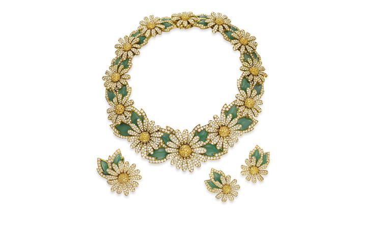 Van Cleef & Arpels. Reine Marguerite White and Yellow Diamond, Chrysoprase and Yellow Gold Necklace, Brooch and ear clips (1990 – 1993). © Christie’s Images 2011. POA.