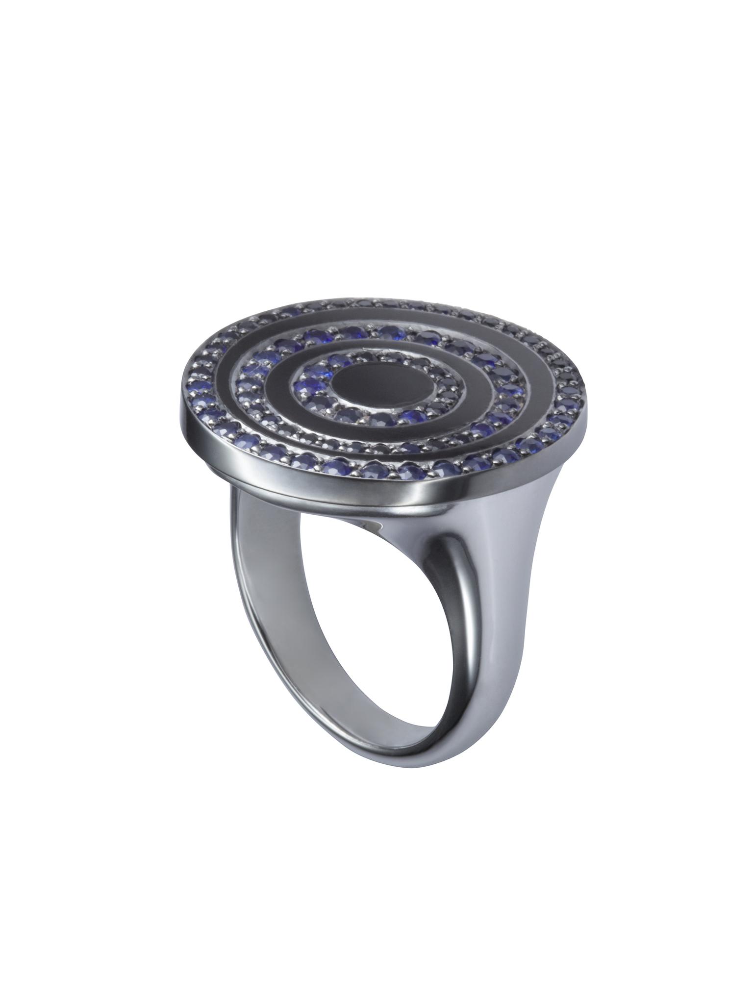 Hannah Martin Solaris Signet Ring