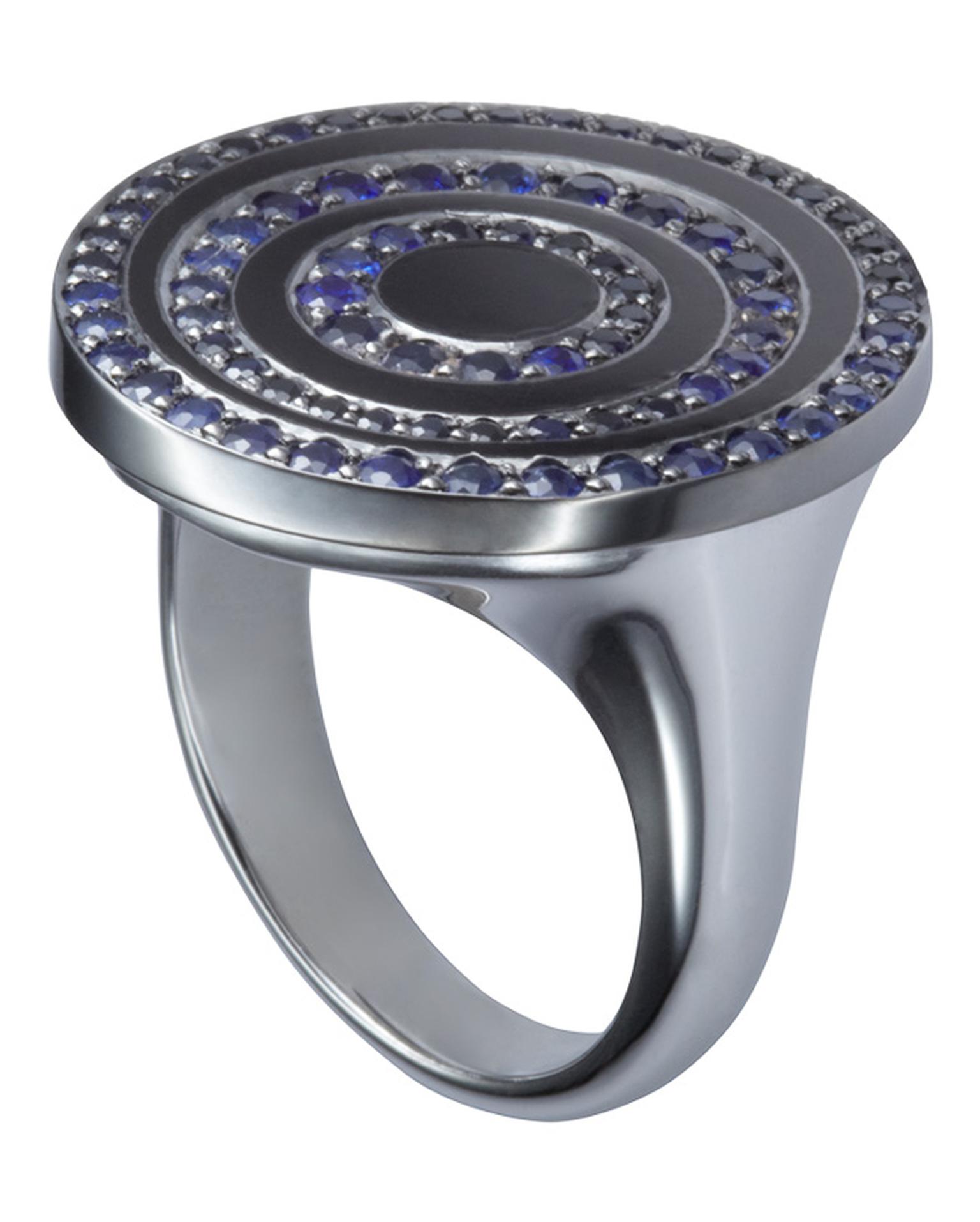 Hannah Martin Solaris Signet Ring_20130407_Main