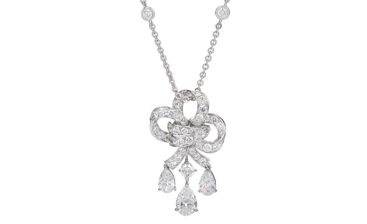 Fabergé Carnet de Bal Lustre pendant sparkles with light. POA