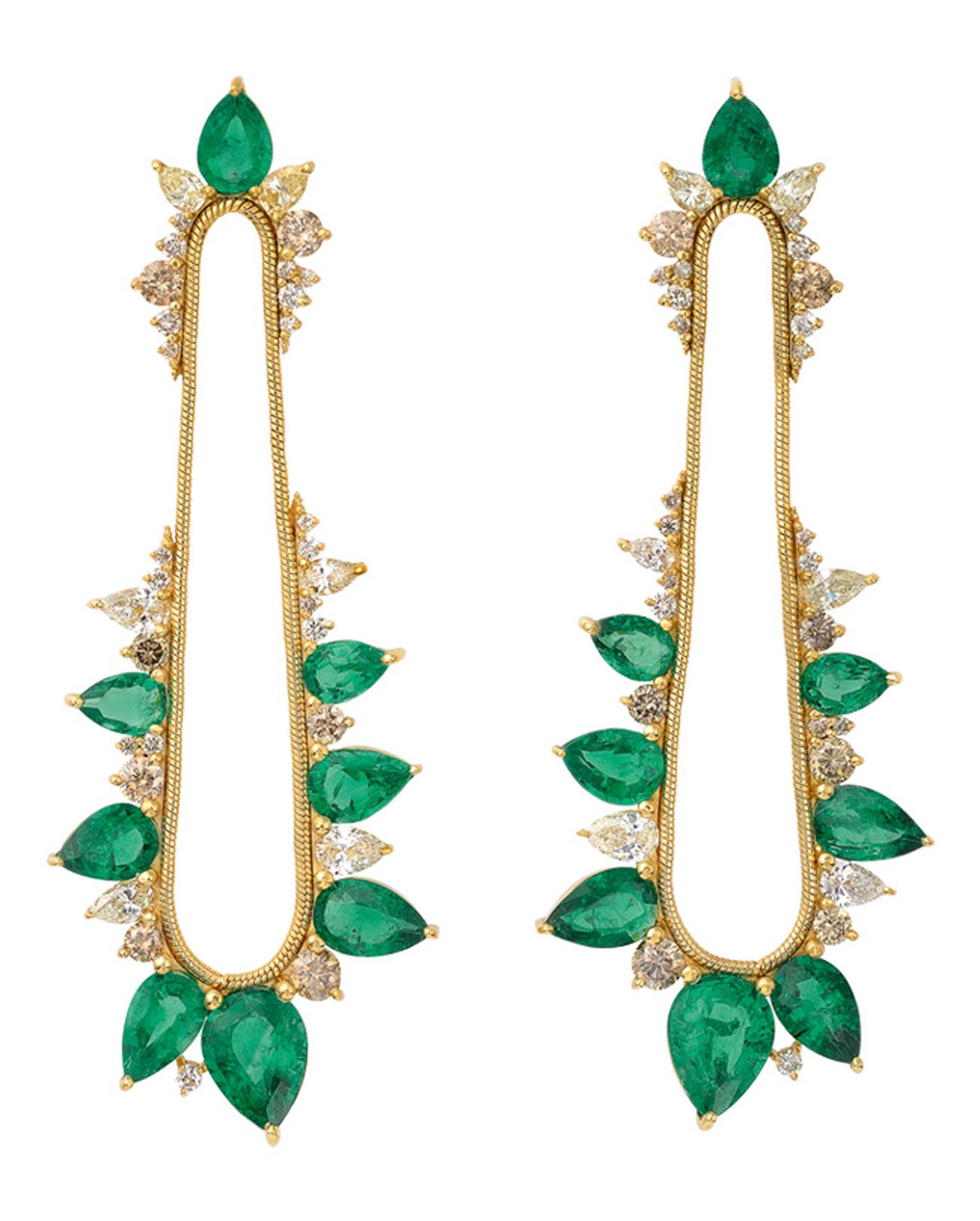 Fernando Jorge for Gemfields emerald earrings_20130905_Main