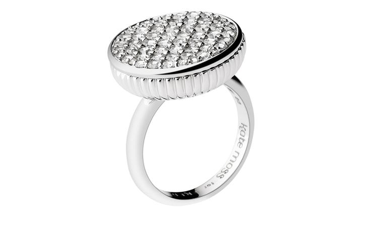 Kate Moss for FRED Collection. White gold ring paved with diamonds 1.4 carats. Price from 5900 €