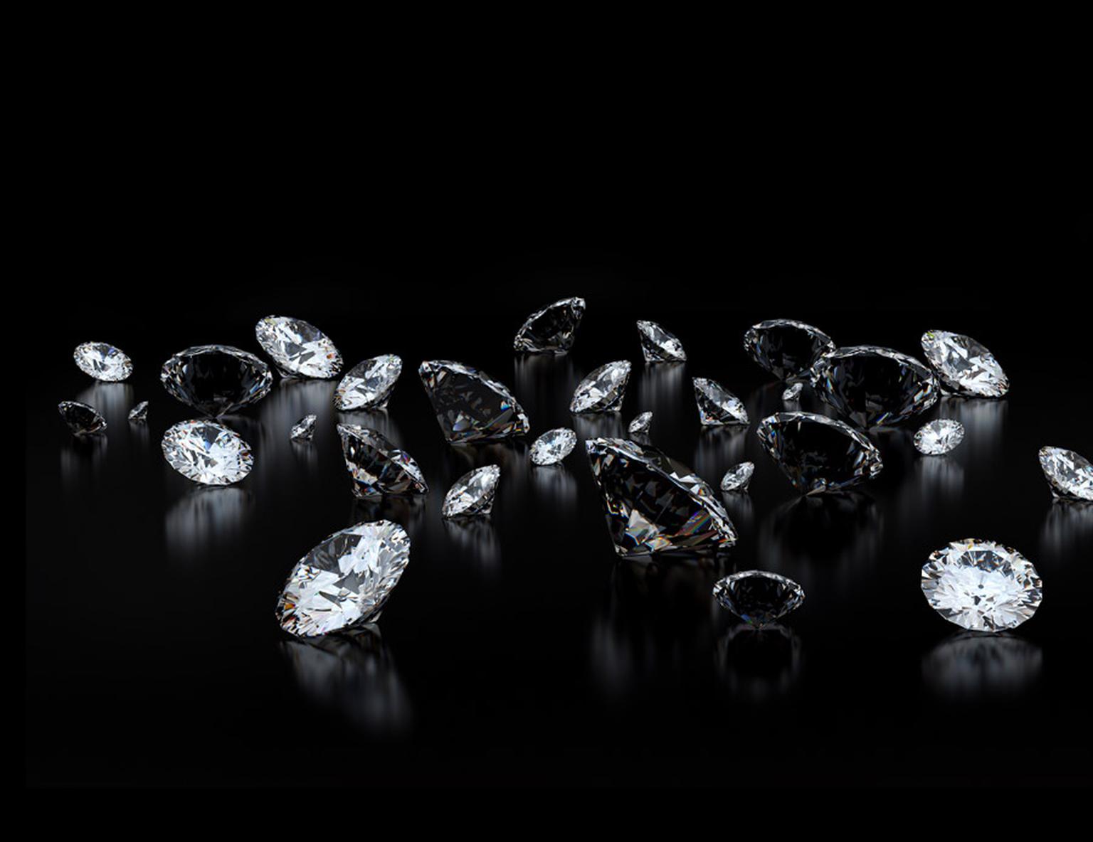 Loose-Diamonds-on-Black.jpg