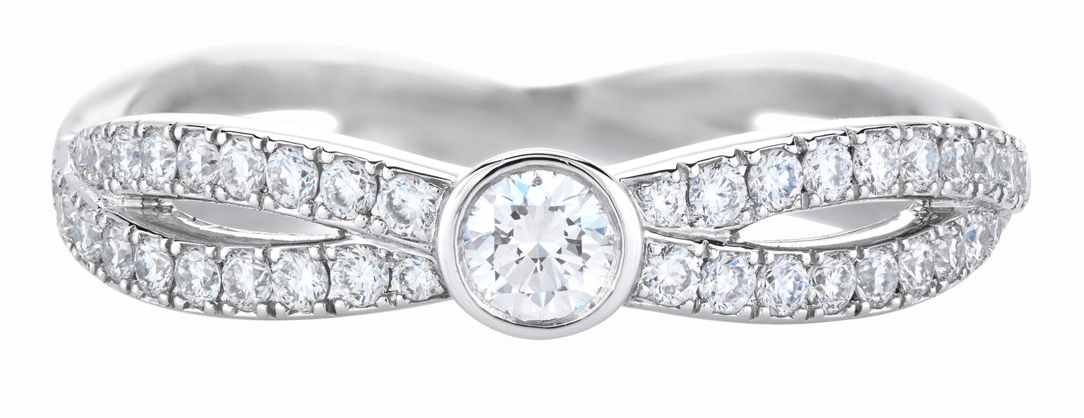 De Beers Infinity Solitaire Diamond band_20131031_Zoom