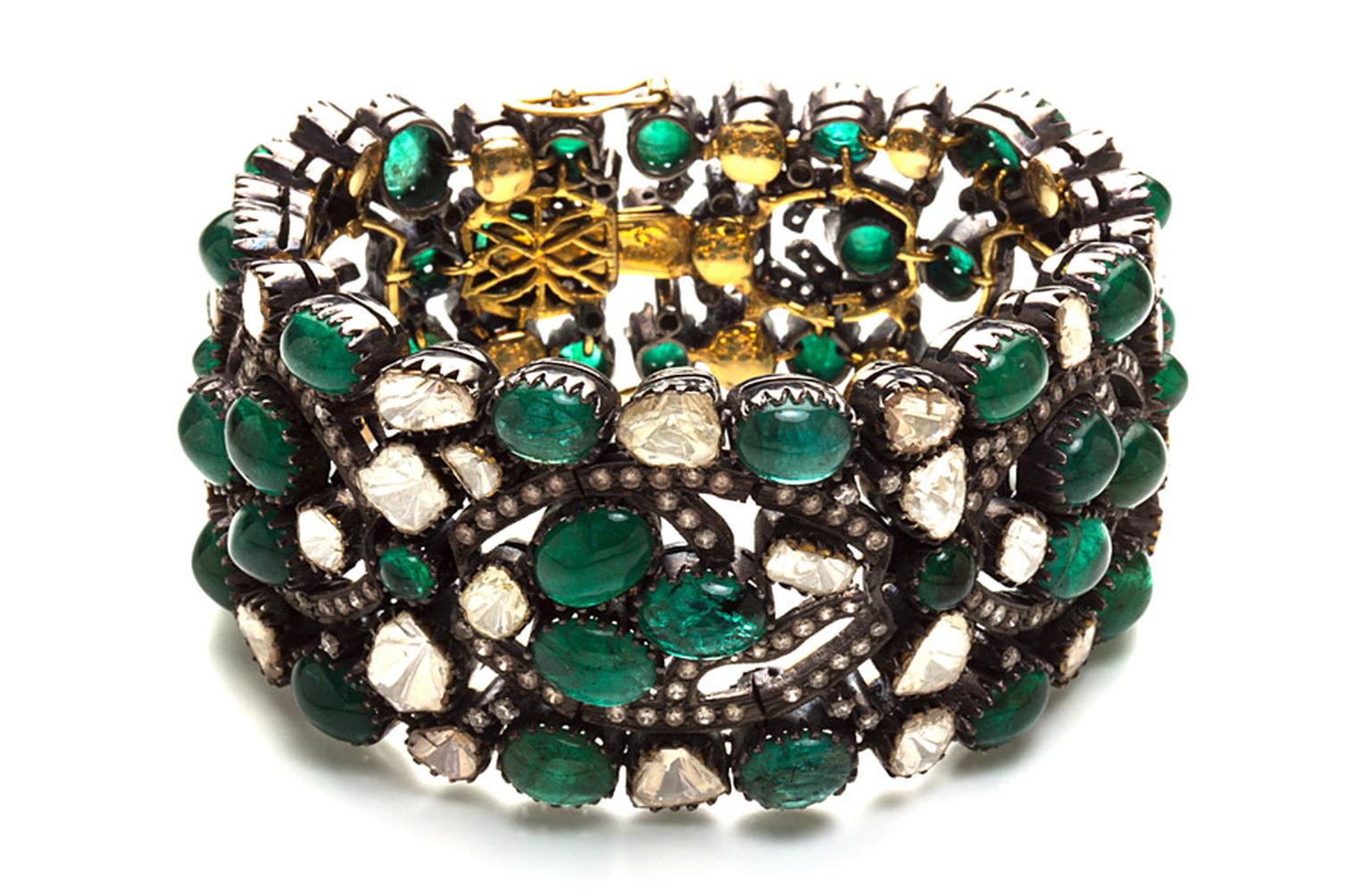 Amrapali-Emerald-and-Diamond-cuff