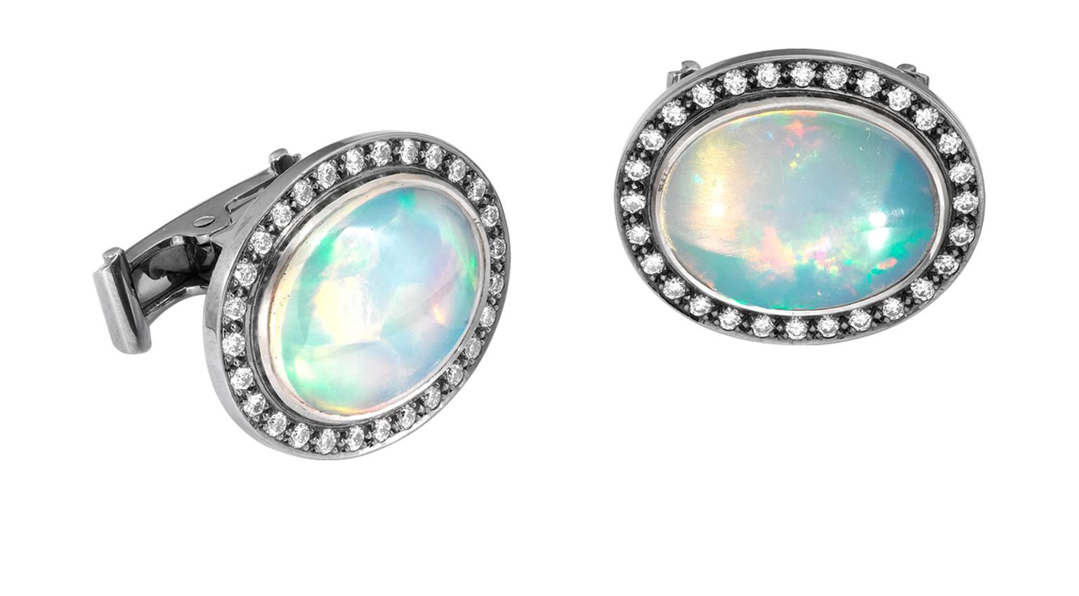 Theo_Fennell_Ethiopian_opal_cufflinks_20131128_Zoom