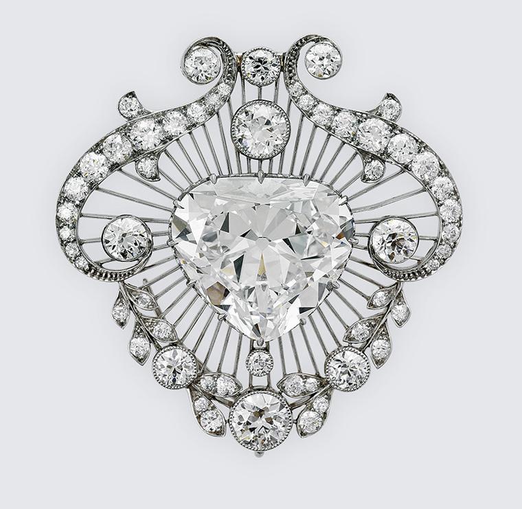 200136-p165-Cullinan-V-Brooch